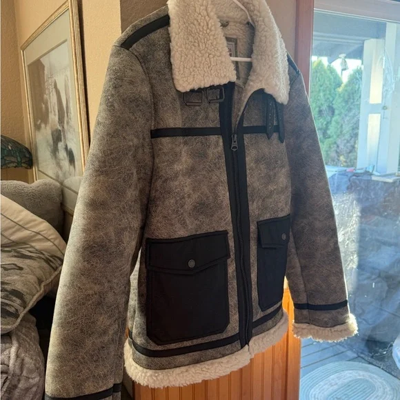 Levi’s Men's Shearling Aviator Jacket - Picture 8 of 11